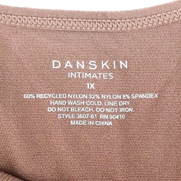 Danskin Intimates Womens Fleshy Pink Yoga Sports Sleep Bra in Sz1X - Picture 6 of 7